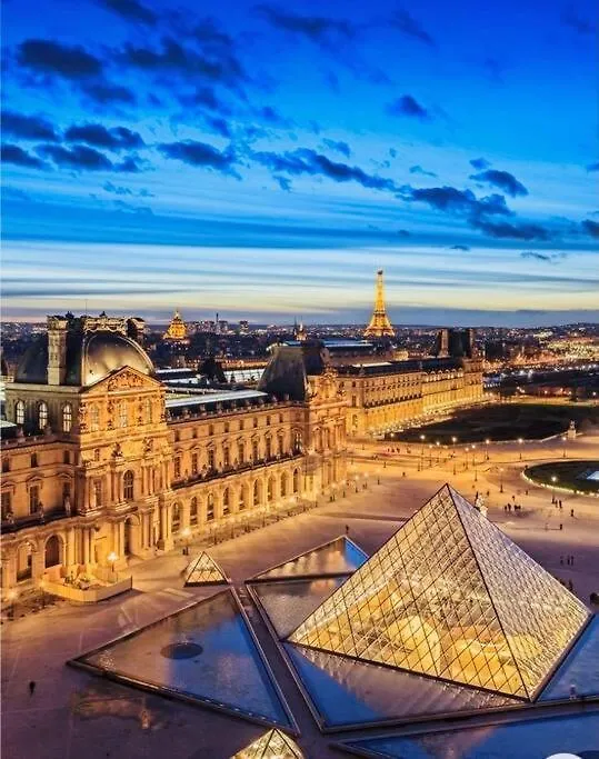 Luxurious Apartment In Marais Paris